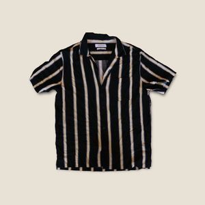 Urban Outfitters Pinstripe Button Up Tee Black/Yellow Size M